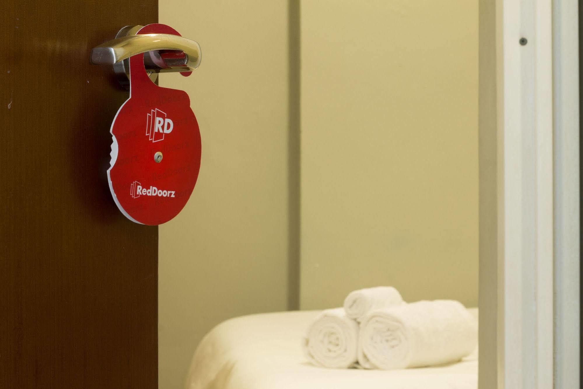 Hotel Reddoorz @ Pantai Cemara Sanur Zewnętrze zdjęcie